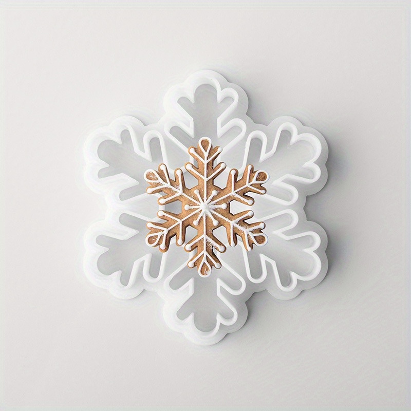 Snowflake Cookie Cutters, Metal Pastry Cutter Set, Biscuit Molds, Baking  Tools, Kitchen Accessories, Christmas Decor - Temu