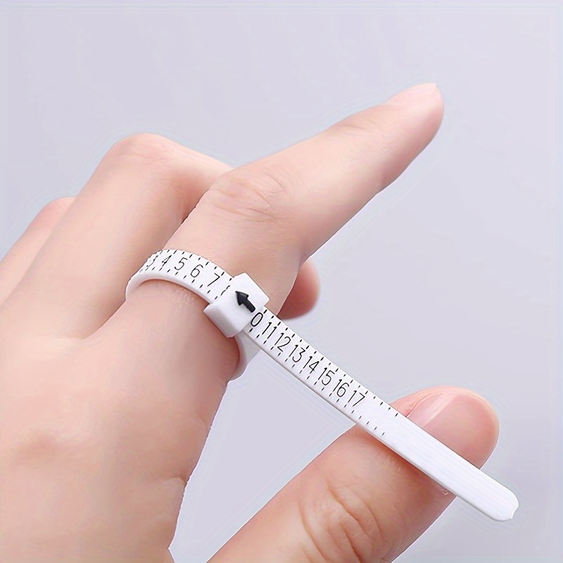 1pc Random Color Ring Size Hand Measure Tool, Plastic Ring Sizer For Home