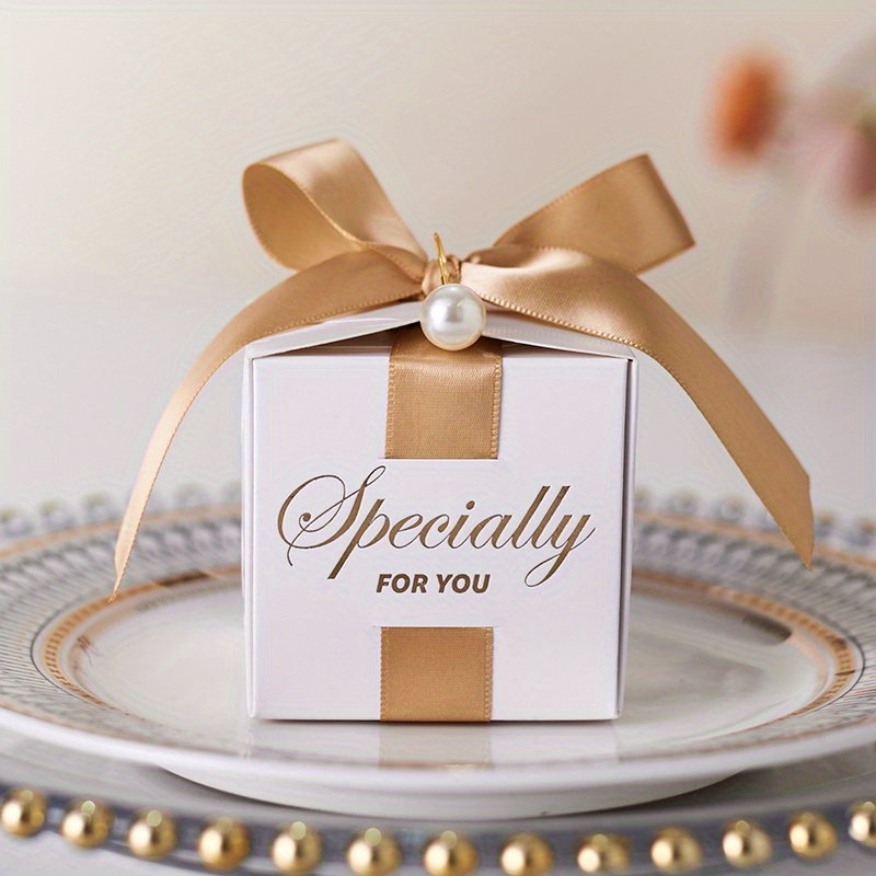 E-shop 50 Stück Geschenkverpackungsboxen Quadratische Süßigkeitenbox mit Bändern und Perlen Hochzeit Geburtstag Weihnachtsfeier, Partyzubehör,