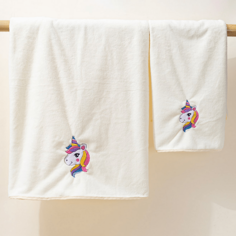 Thickened coral velvet bath towel Cartoon Bath Towel Embroidered Winnie the  Pooh Towel Bath Towel Set