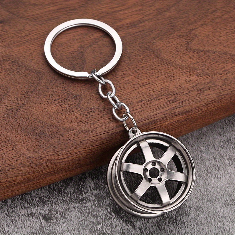 1pc Creative Car Hub Keychain for Men, Car Keychain Decoration for Men,Temu