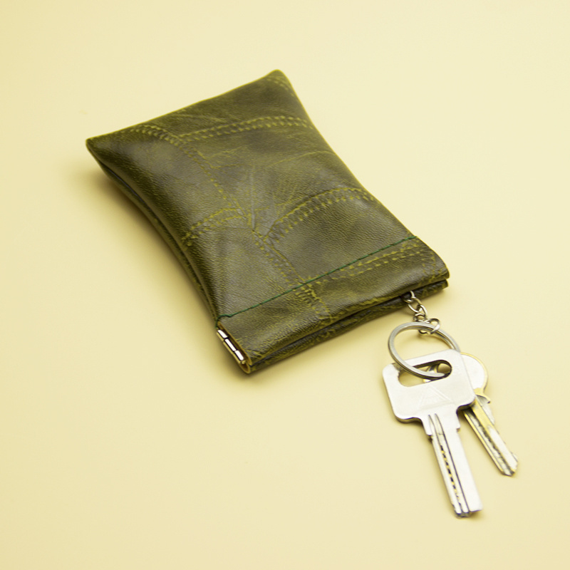 How To Open A Keyring EASILY With A Coin 