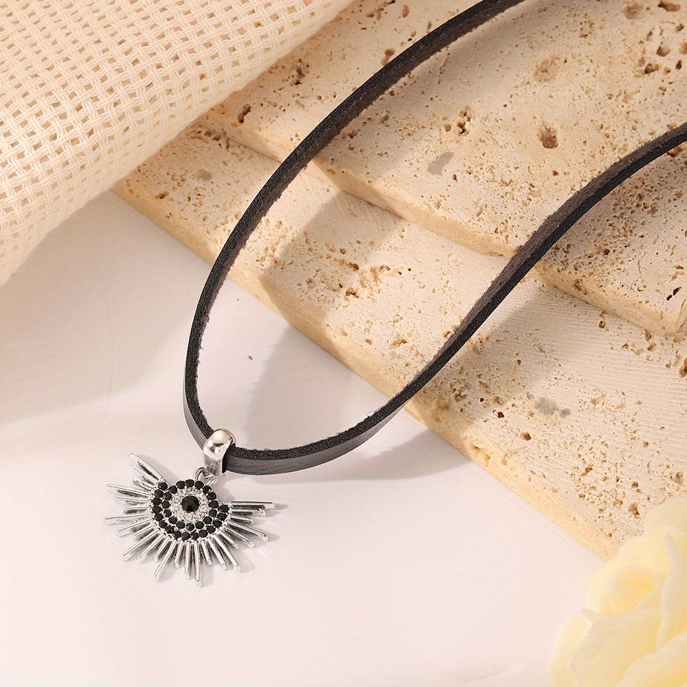 1pc Retro Lock Pendant Black Rope Necklace, Ethnic Style Collarbone Chain  For Girls