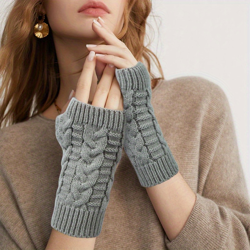 Leafy Fingerless Gloves