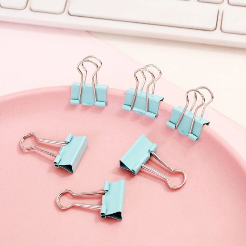 Craft Tip: Use Binder Clips as Mini Clamps and Easels