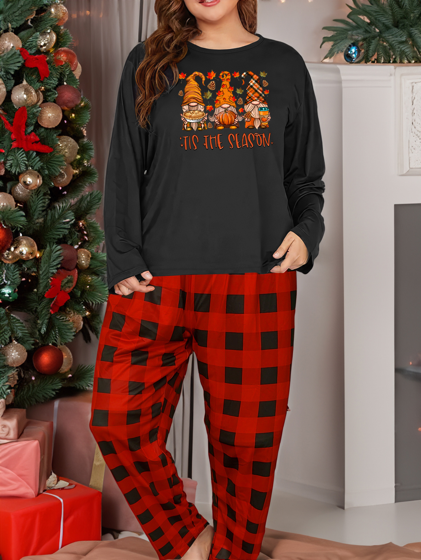 Gnomes & Maple Leaf Print Tee & Plaid Pants Pajama Set