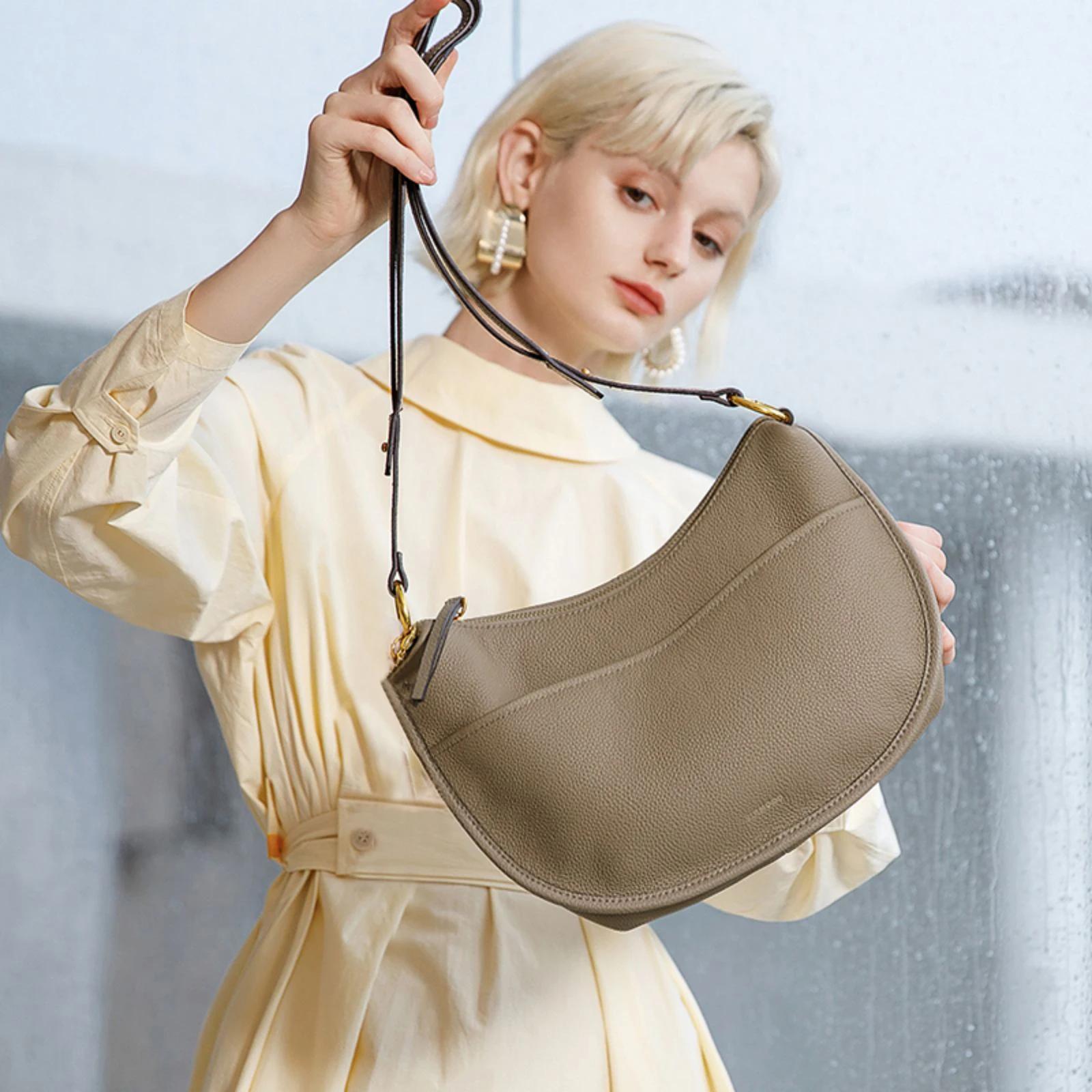Toutou Ghost Embossed Handbags, Cute Cartoon Shoulder Bag, Small