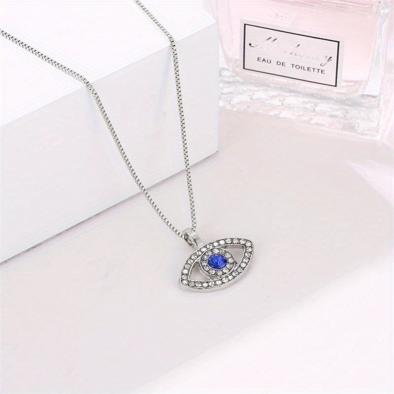 Devil's Eye Necklace with Sparkling Eyes