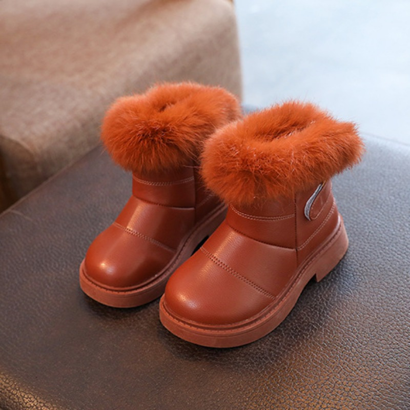 Little girl best sale fur boots