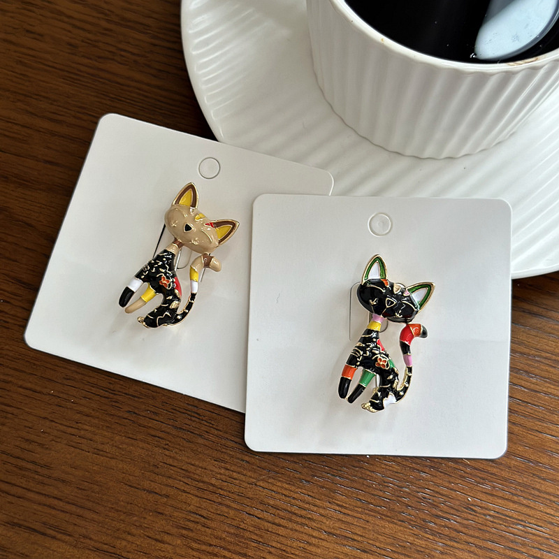 Adorable Enamel Cat Pins For Hats Clothes And Backpacks - Temu