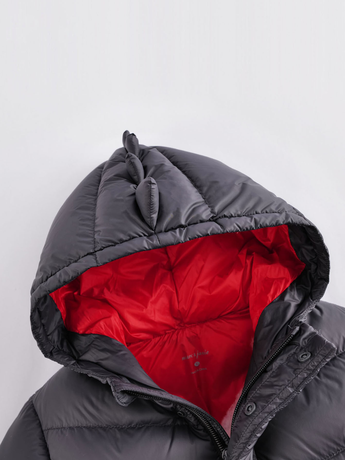 Giacca invernale imbottita puff in nylon con cappuccio Nero