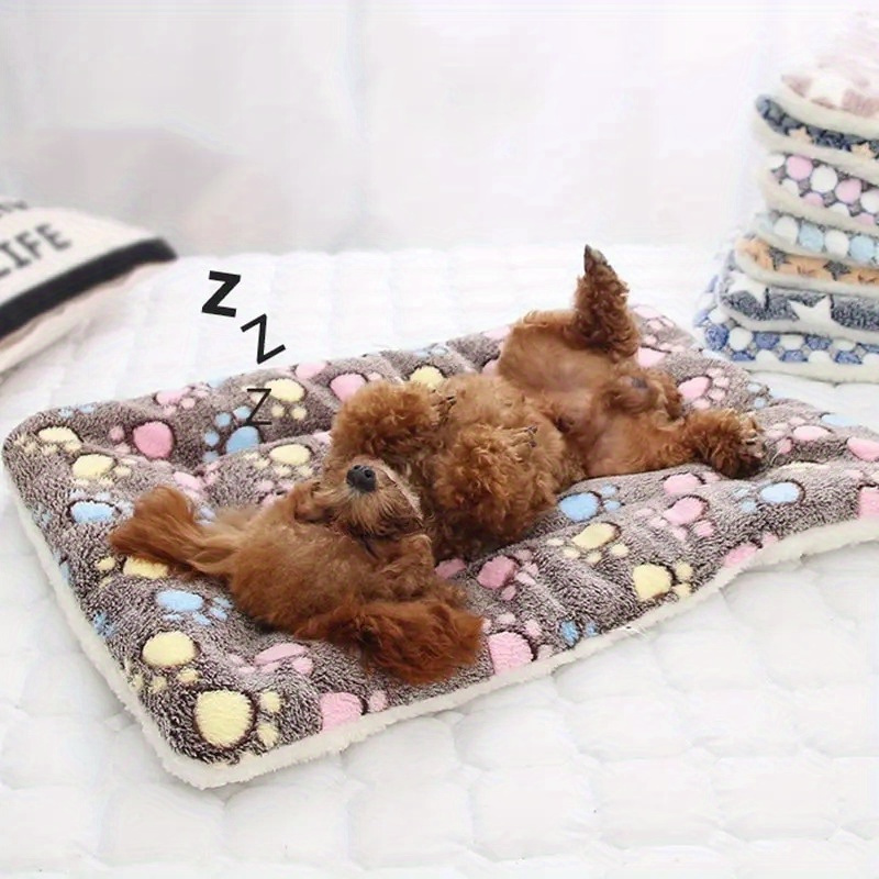 

1pc Flannel Thickened Dog Bed Mat Soft Pet Sleeping Mat For Dogs Cats Winter Warm Pet Blanket