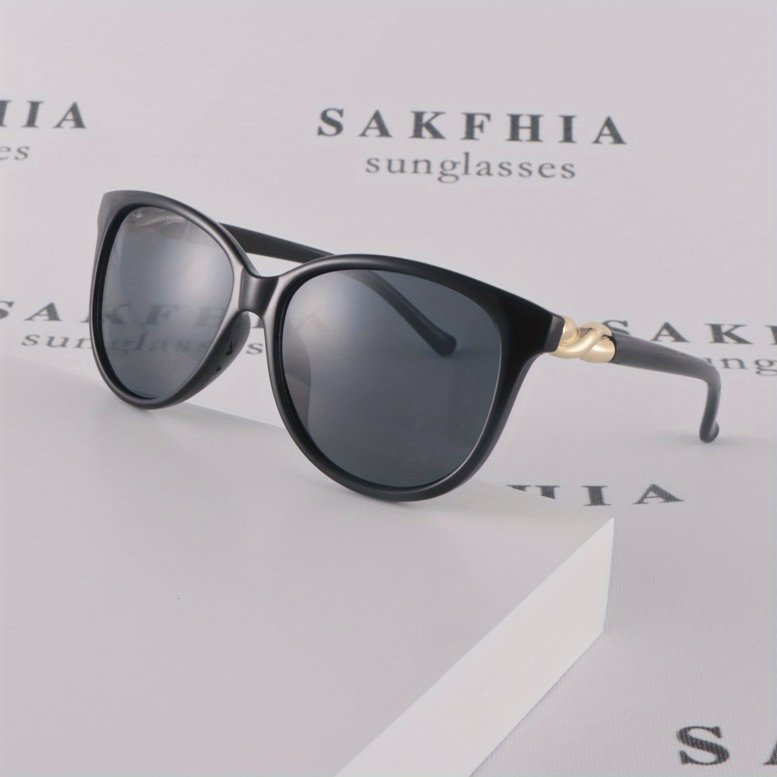 2023 Retro Cat Eye Frame Sunglasses Women Luxury V Sun