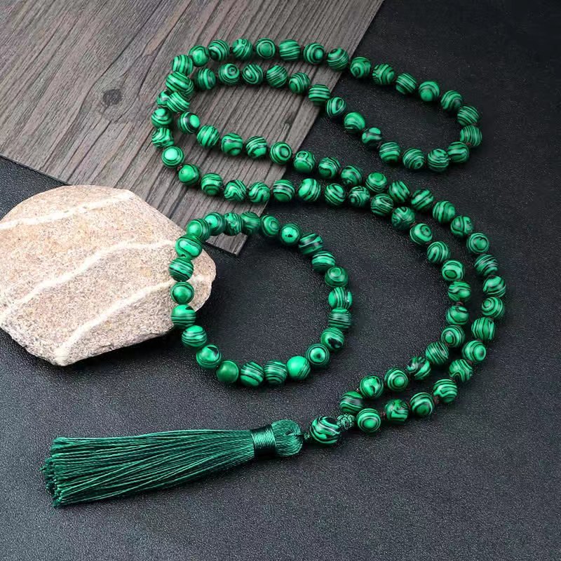 TEMU Un ensemble de bijoux en malachite synthétique de qualité supérieure, comprenant un collier et un bracelet de style bohème vert.