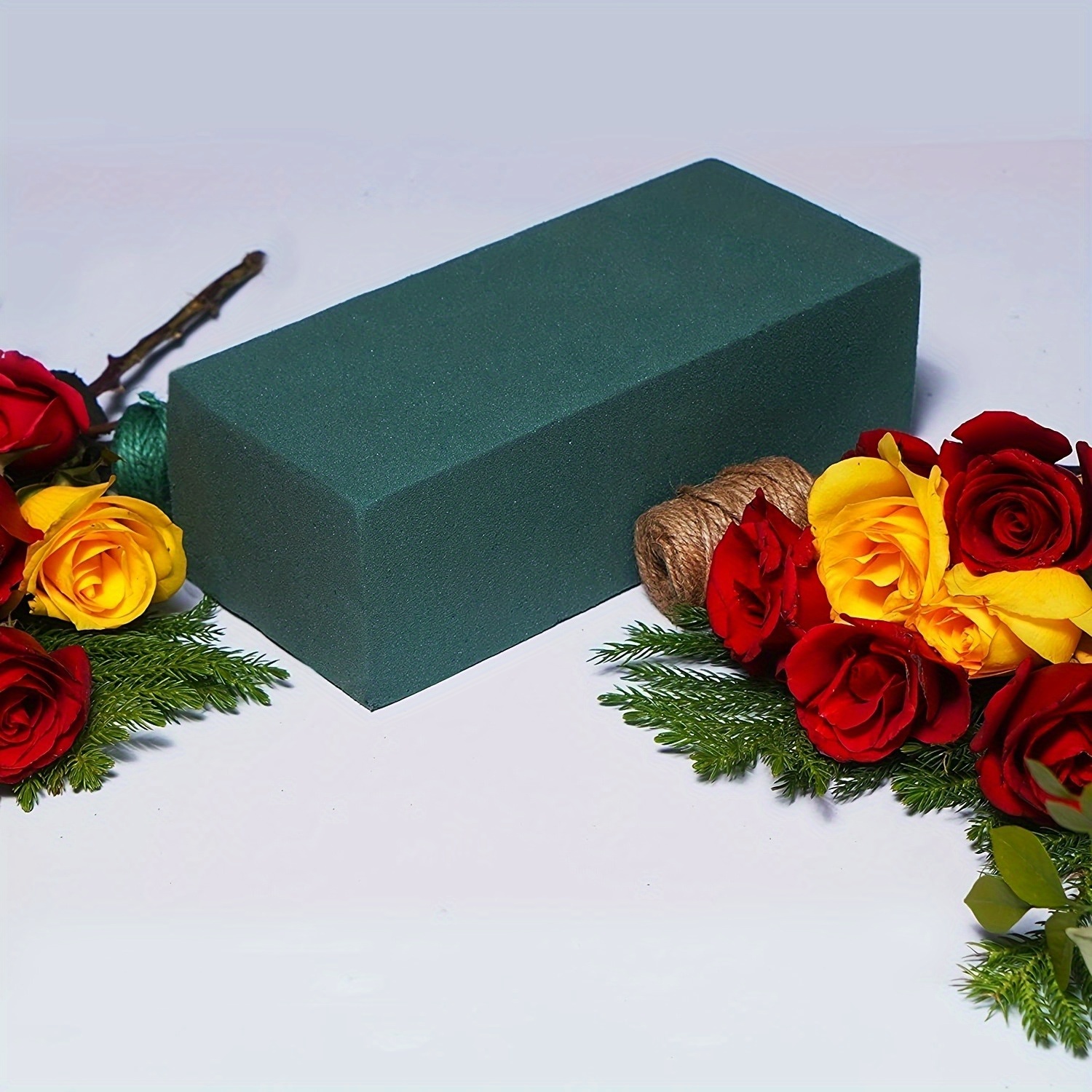 4 piezas de espuma floral redonda de 3.2 pulgadas, bloques de espuma de  flores secas y húmedas verdes para arreglos florales artificiales y frescos