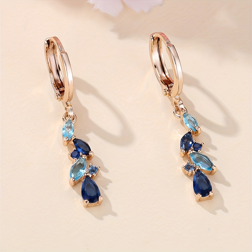 1 Pair Of Women's Golden Color Pendant Earrings Luxurious Blue Shaped Long Drop Earrings Wedding Jewelry For Pretend Play