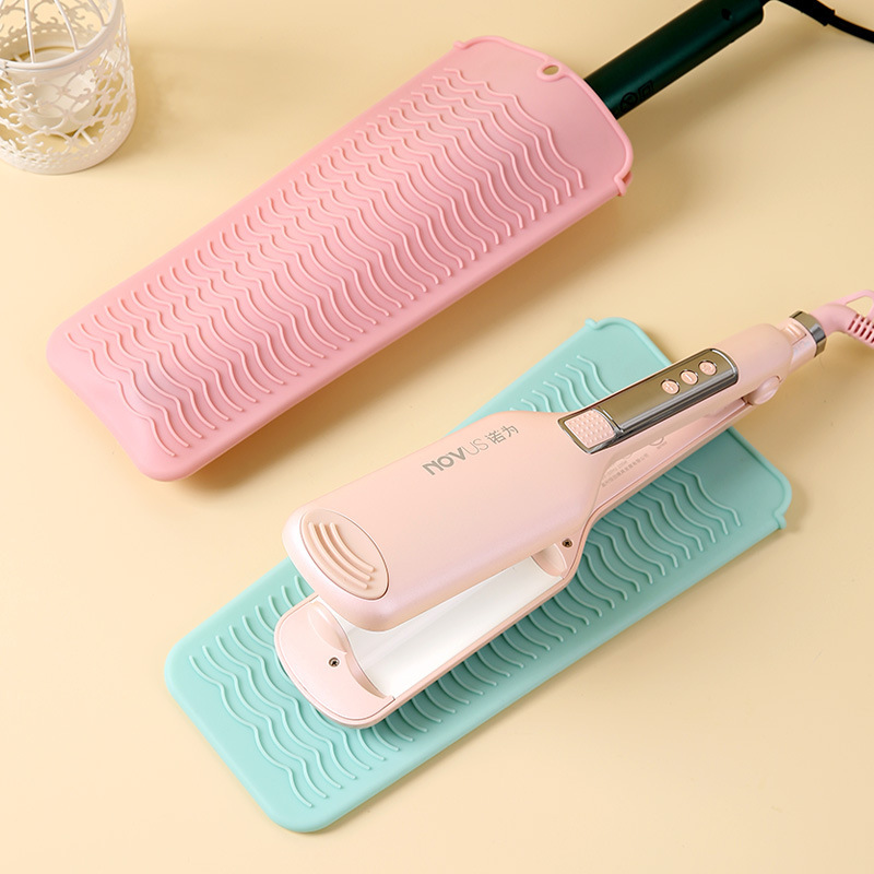 Hot pad for curling iron best sale