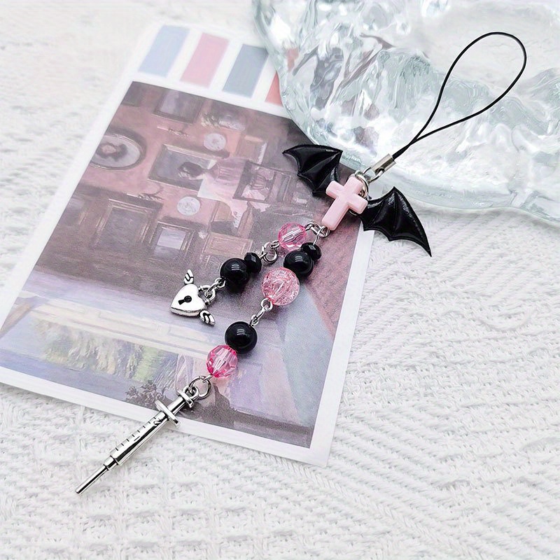 

Gothic Dark Style Demon Bat Wings Syringe Heart Lock Phone Chain Cool And Trendy Girl Personality Bag Pendant