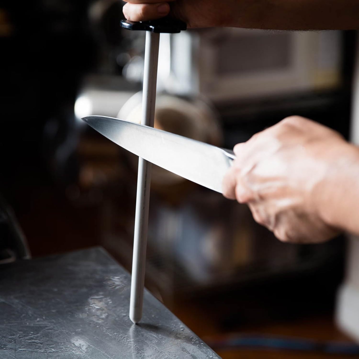 How To Sharpen A Knife With A Steel Or Honing Rod 