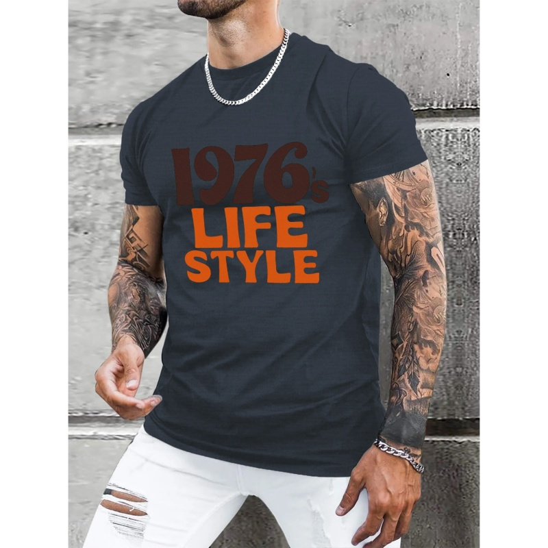 

1976 Life Style" Print T-shirt For Men, Trendy Short Sleeve Top, Men's Clothing