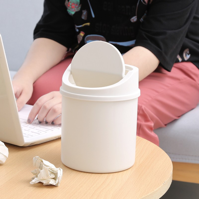 STOBOK Kawaii Decor - Mini papelera de plástico para escritorio, con tapa,  pequeño cubo de basura para escritorio, para el hogar, oficina, cocina
