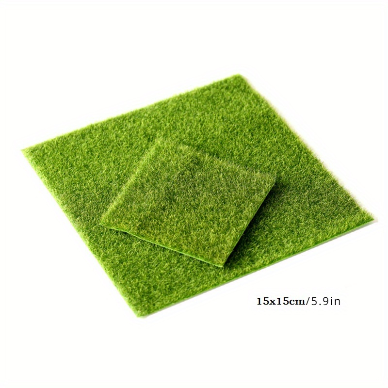 Mini Green Grass Mat by ArtMinds™