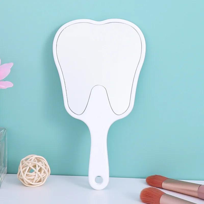 

1pc Tooth Shaped Handheld Mirror, Cute Creative Makeup Mirror, Makeup Mirrors With Handle, High Definition Makeup Mirror, Portable Beauty Mirror