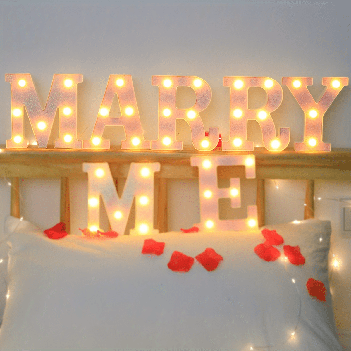 

1pc Lighting Glowing Letters Light, Led Battery Powered Letter Light, For Bedroom Birthday Party Wedding Home Christmas Decoration Eid Al-adha Mubarak