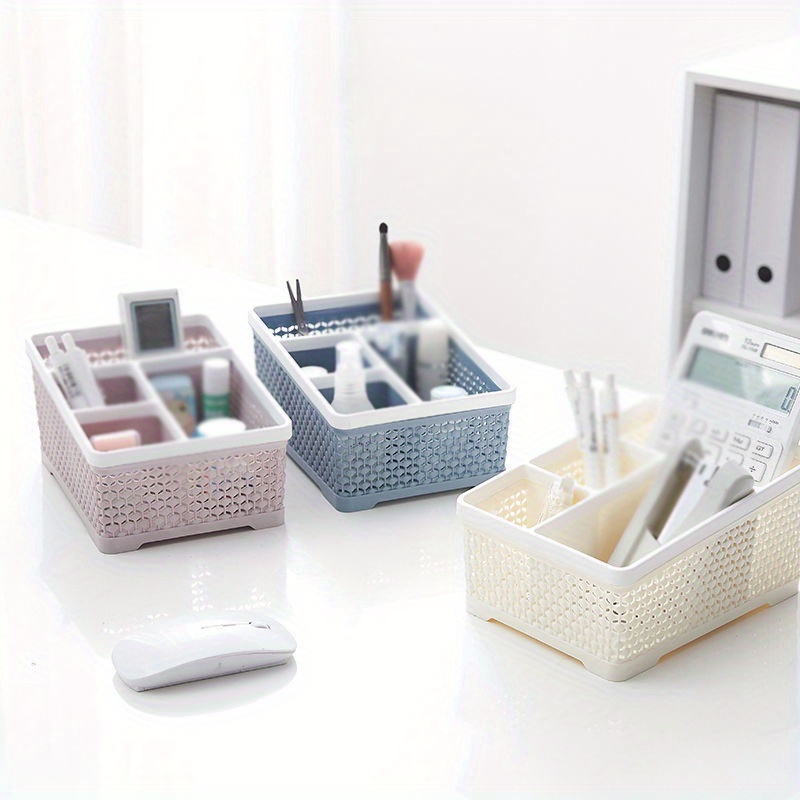 Small Plastic Organizer Box (20 Pieces) with Lid for Storing Medicines,  Earplugs, Small Items, Cosmetics, Crafts - Dima Store: Buy Online at Best  Price in Egypt - Souq is now
