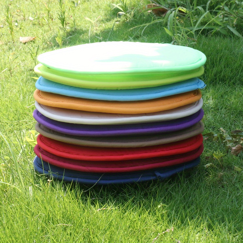 TEMU 1pc Beach Camping Seat Mat, Portable Foldable Round Small Picnic Mat, Dirt-proof Camping Pad, Outdoor Folding Seat Cushions, Random Color