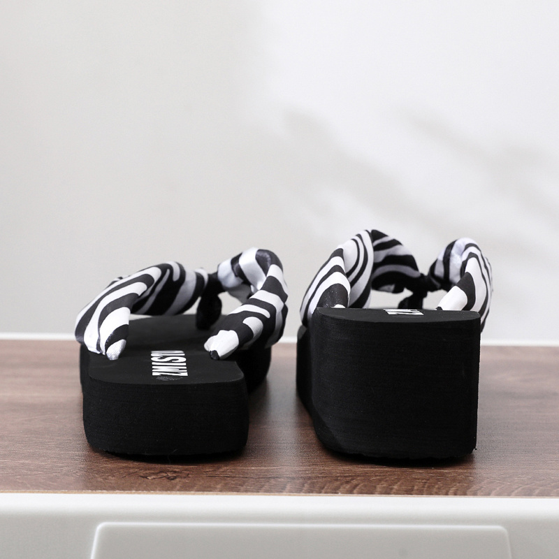 Women's Zebra Print Flip Flops, Fashion Clip Toe Wedge Slide Shoes, Casual Lightweight Outdoor Beach Slides