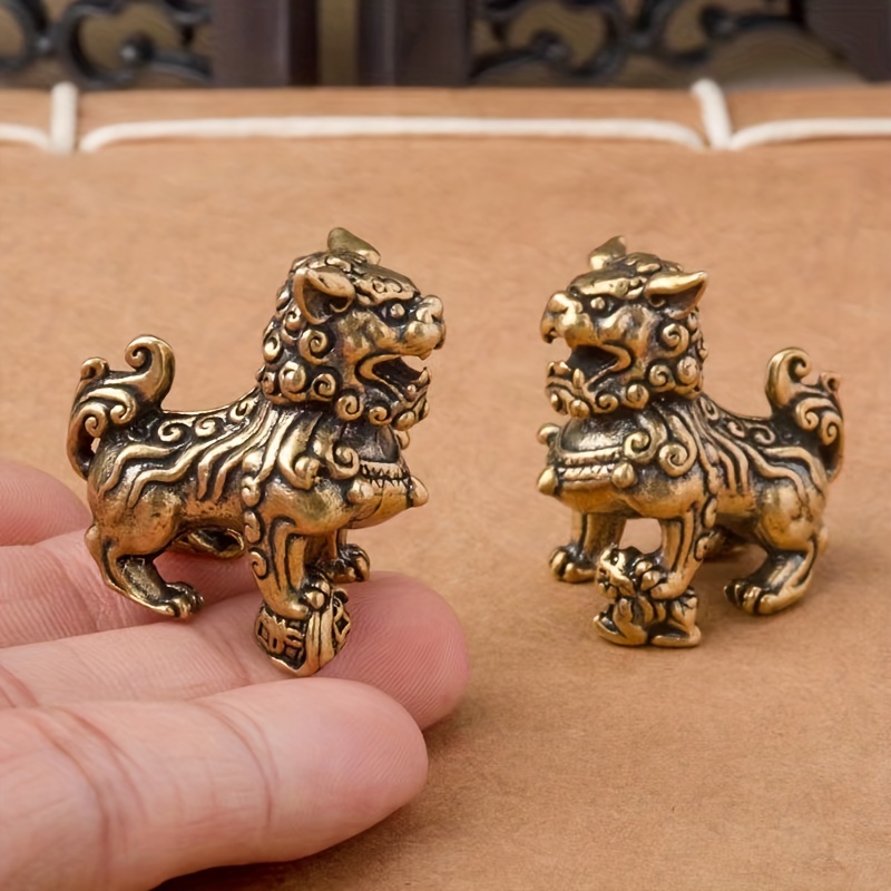 Retro Brass Lion Figurine Feng Shui Lion Statues Good Luck Wealth  Collectible Figurines Lion Ornament Miniature Animal Sculpture for Home  Desktop