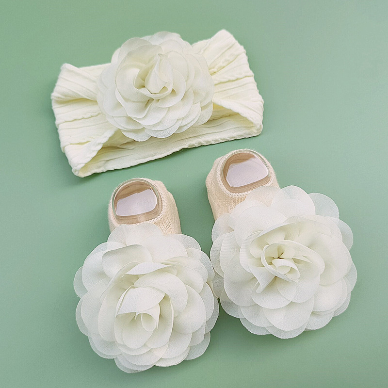Image of 2pcs Newborn Gift Set Baby Headband Non-slip Socks Set 0-1 Year Old Cute Chiffon Big Flower Baby Hair Additions