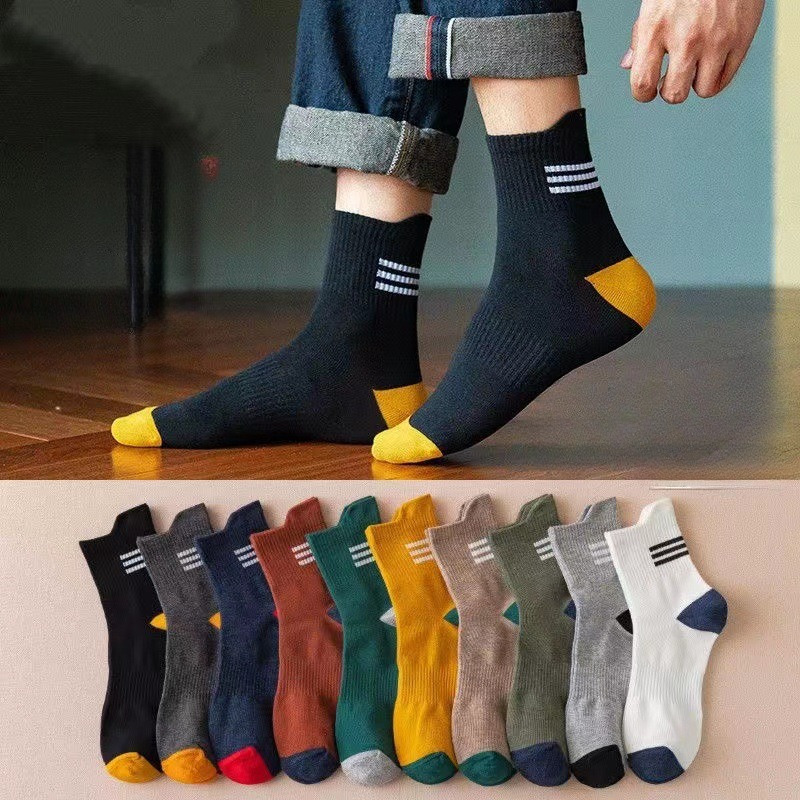 Men's Breathable Crew Socks for All Seasons