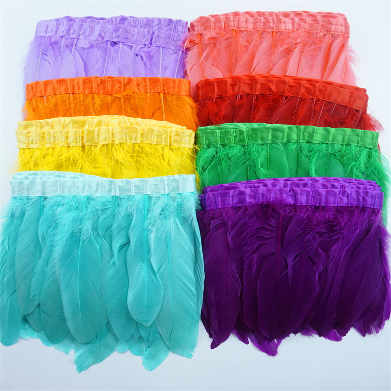 Feather Boas For Kids 2 Meters/6.6 Ft Feathers For Dress 7 Colors Dress Boas  For Party Wedding Halloween Costume Christmas Tree