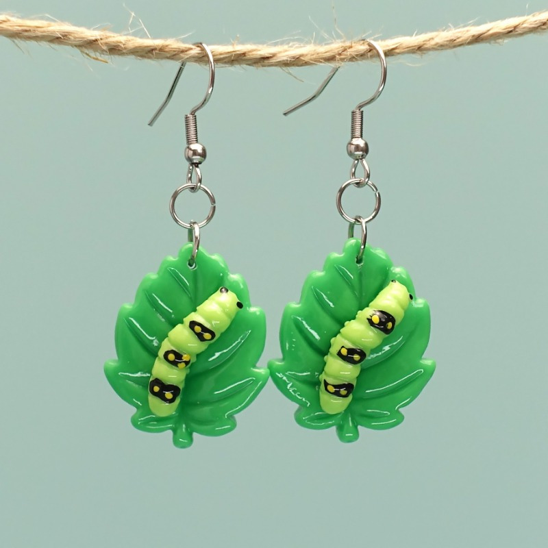 1pair Three-dimensional Green Leaf Resin Earrings, Insect Ear Jewelry Funny  Jewelry Gift Stud Earrings For Girls Party Favors