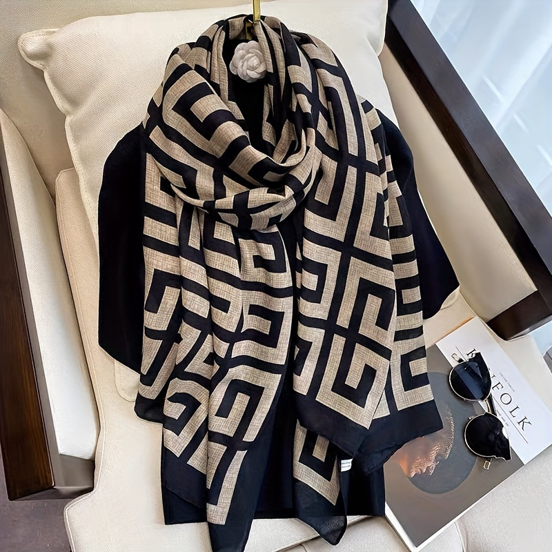 

Black White Maze Pattern Scarf, Vintage Thin Breathable Shawl, Lightweight Soft Cozy Warm Scarf For Women