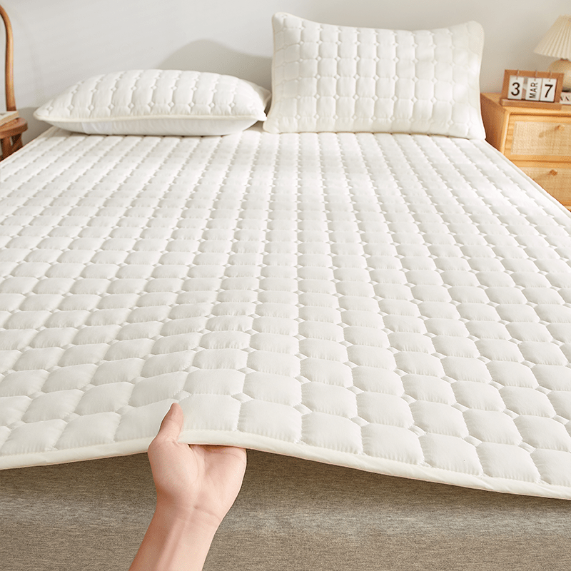 

1pc Soybean Fiber Mattress Topper Featuring Non-slip Mattress Protector (without Pillowcase), Ideal For Bedroom Or Dormitory Floor Bed