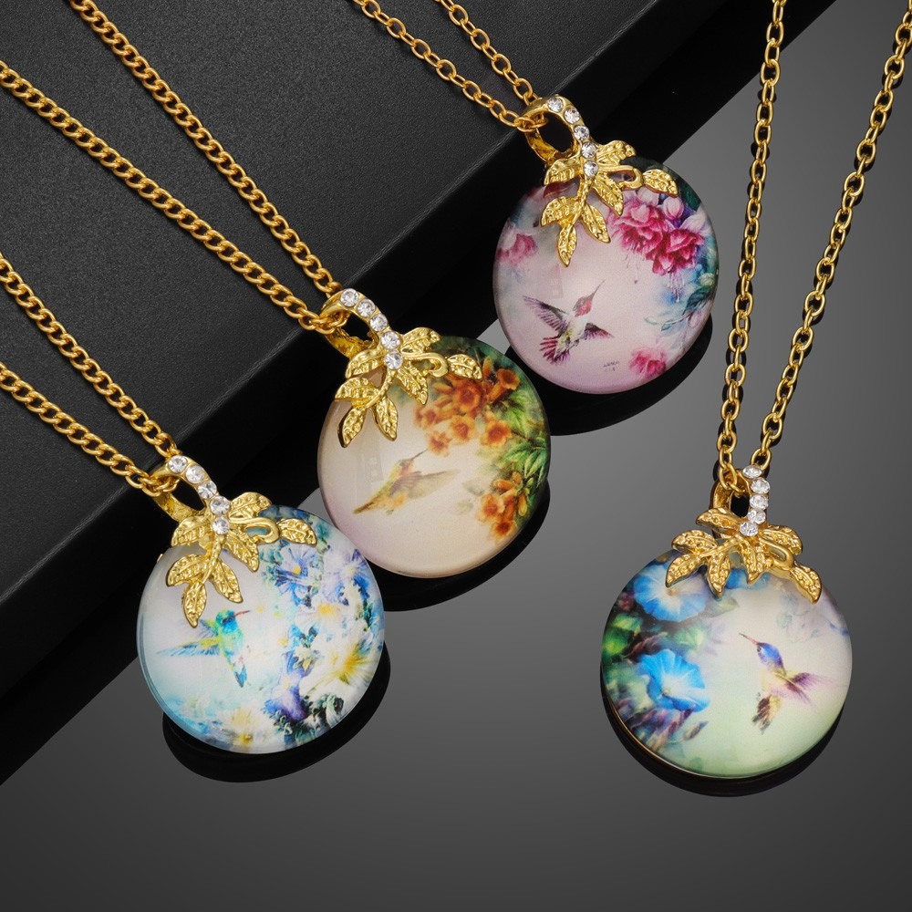 

4pcs Exquisite Pendant Necklaces, 's Day