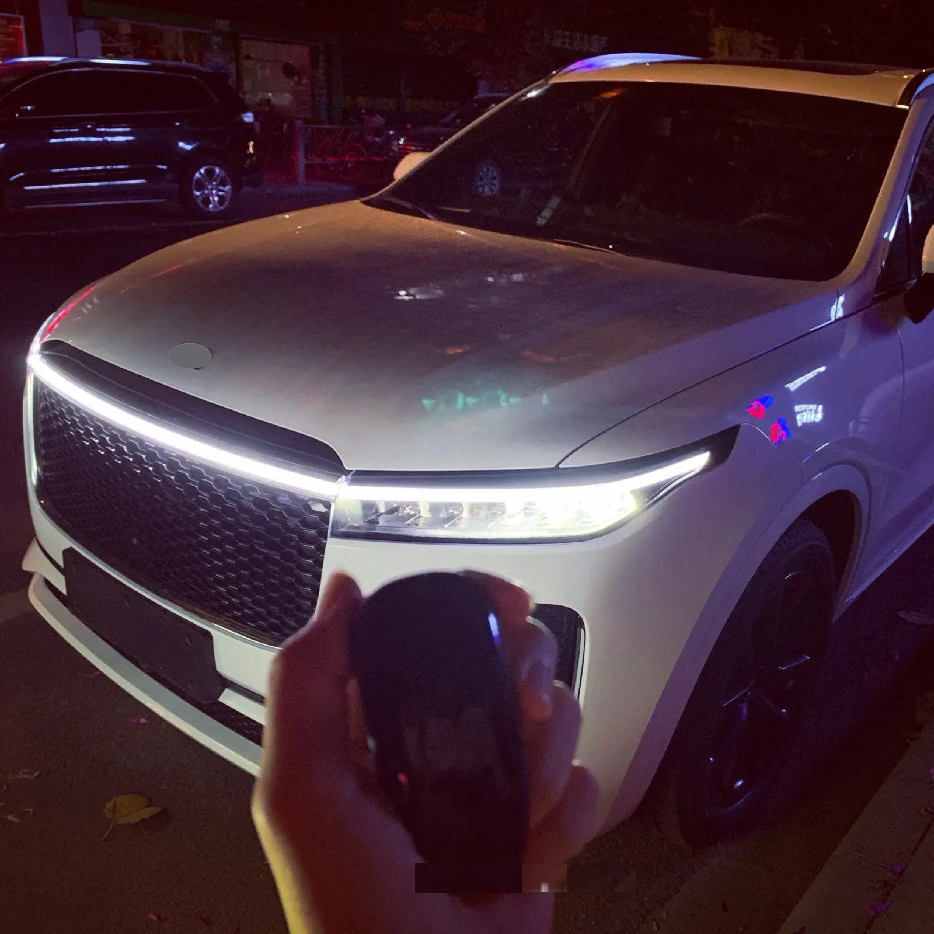 Bande LED dynamique pour capot de voiture – Dz Car