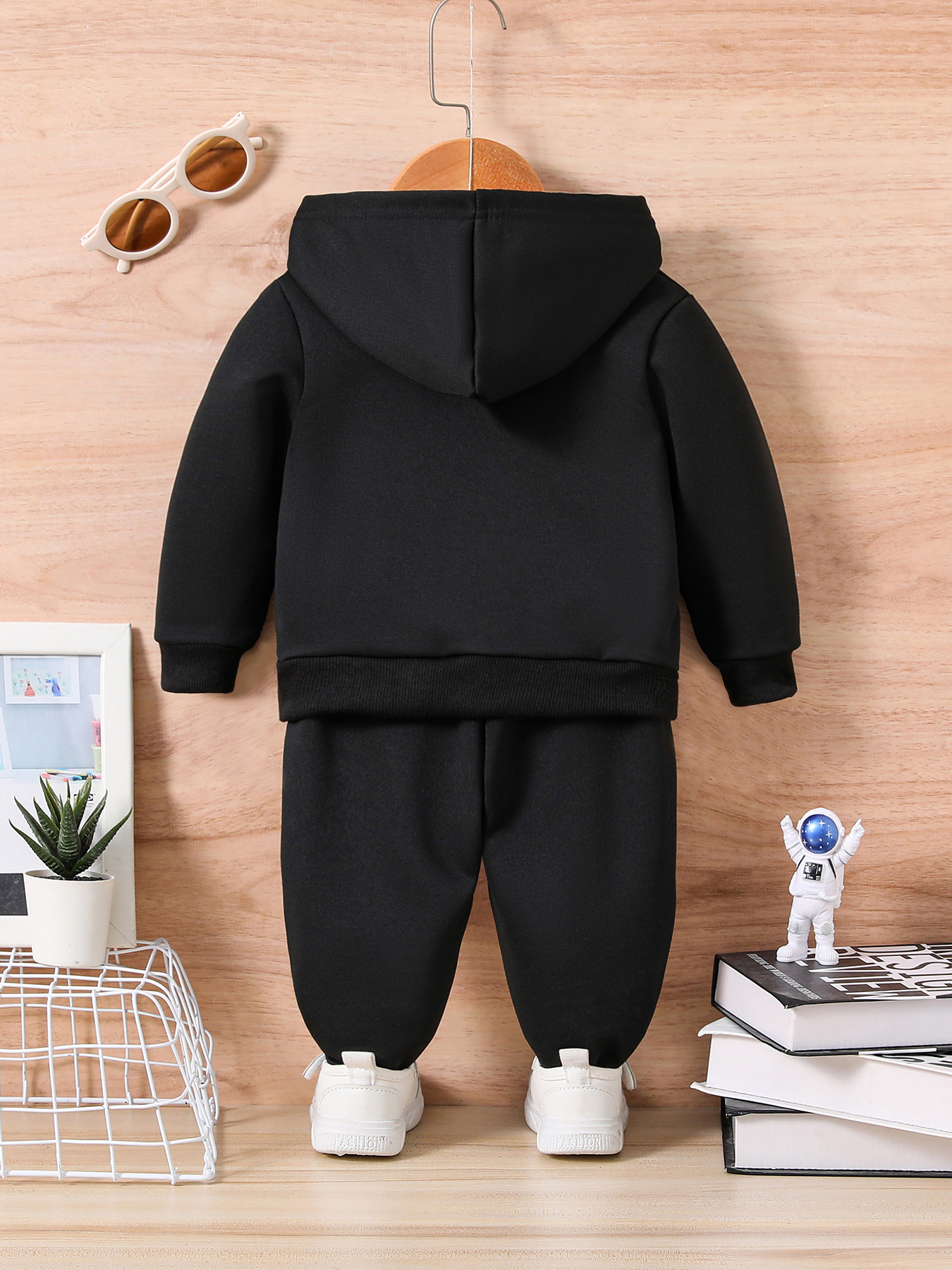 MIGU Boys Smiley Face Print Sweatshirt & Sweatpants Set - 2Pcs Hoodie Outfit For Fall
