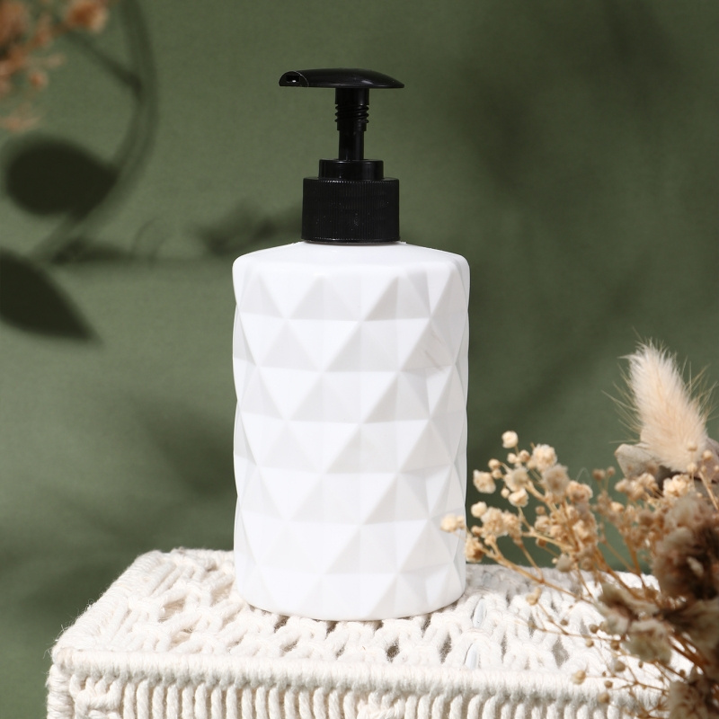 TEMU 1pc Refillable Pump Dispenser Bottle, Round Shape, Hand Wash Only, Oil-free Material, For Bathroom Shampoo, Conditioner, And Body Wash