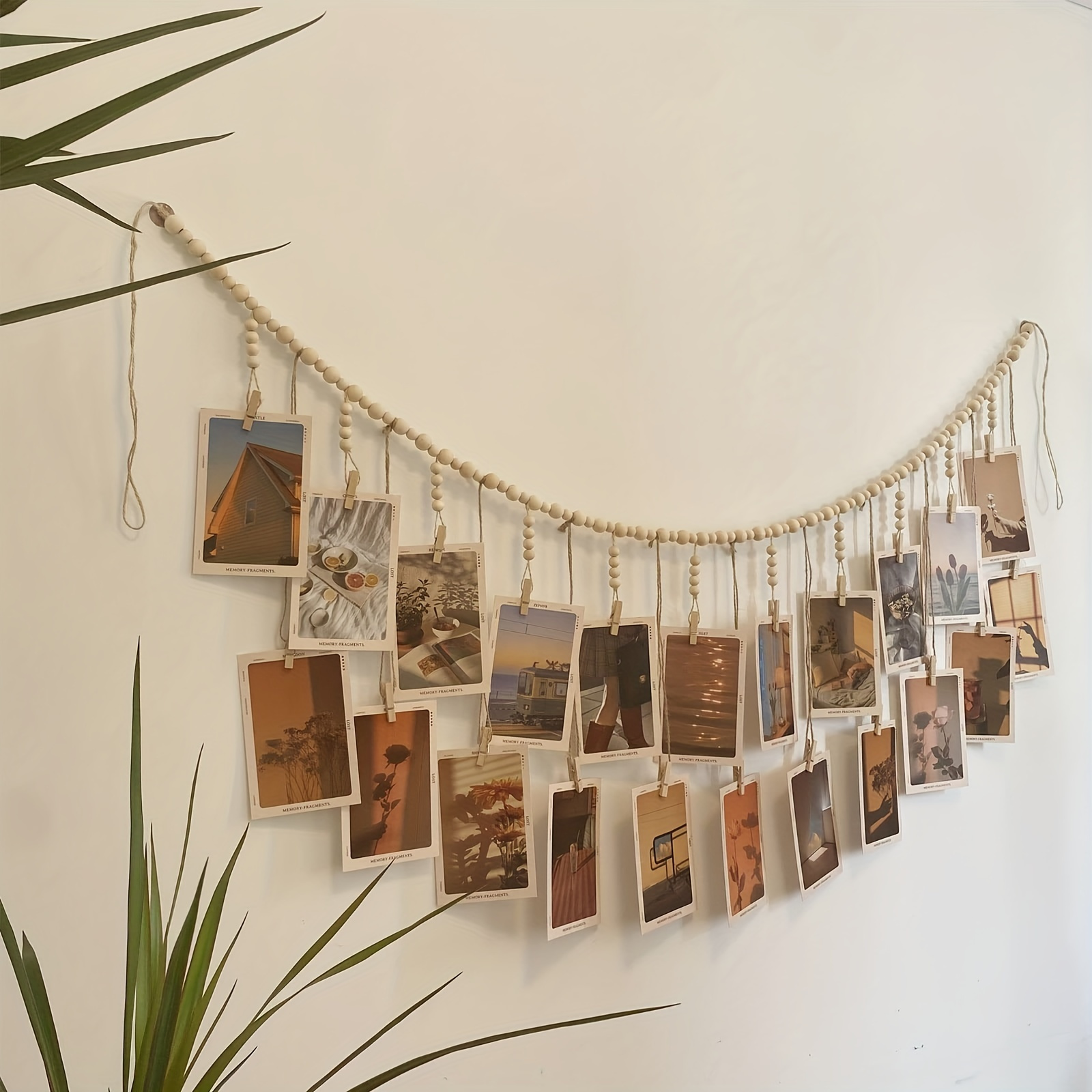 

1pc Chic Wooden Hanging Photo Display With 18 Clips, 43.3" Decor, Artificial Wood, No Feather, Dorm, Classroom, Bedroom & Home Decoration