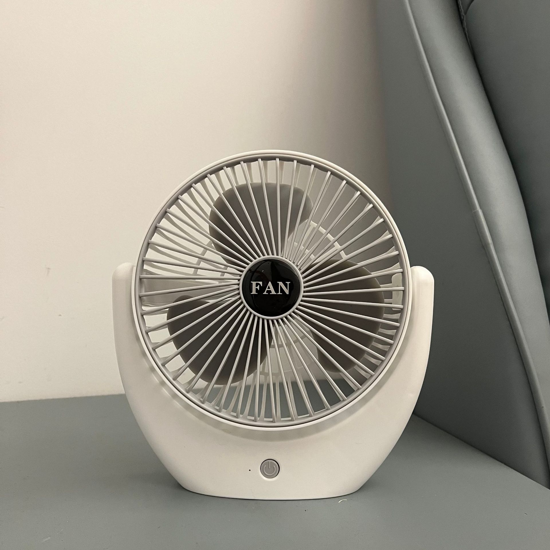 Nuevo Ventilador Pequeño Escritorio Ventilador Escritorio - Temu