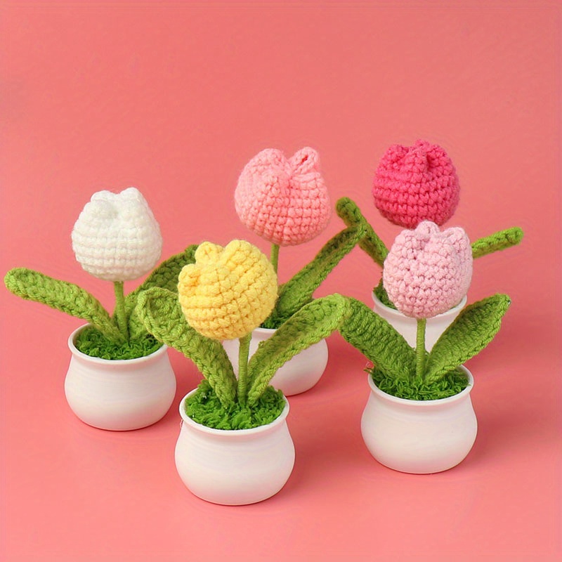 

1pc Hand Knitted Tulip, Small Potted Plant, Love And Eternal Blessings, Crochet Simulated Preserved Flower Home Office Car Decoration Eid Mubarak