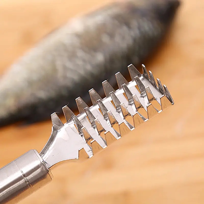 Stainless Steel Fish Scale Scraper with Sawtooth Edge, Efficient and Quick Fish Cleaning Tool - Perfect for Kitchen Use