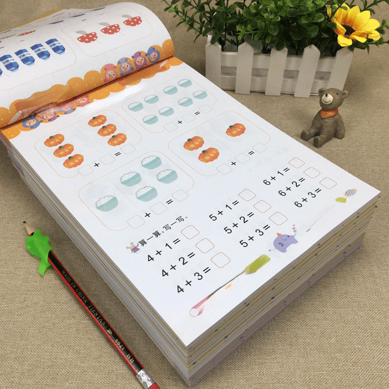 

Animal-themed Handwriting Practice Book: 80 Pages Of Addition And Subtraction For Children's Math Learning With Chinese Character Strokes