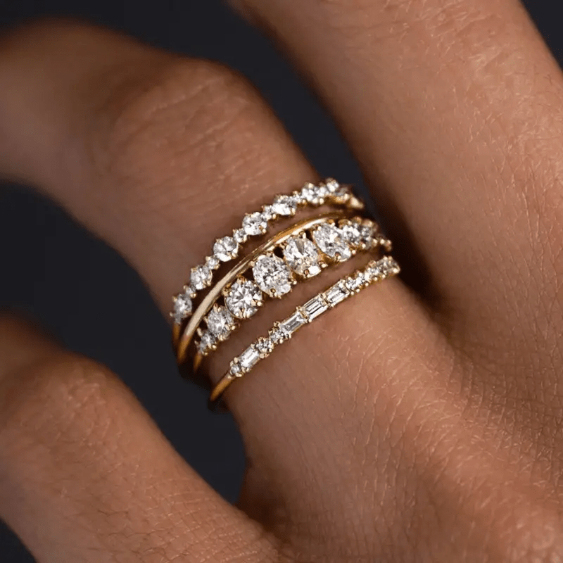 

4pc Inlaid Shiny White Zircon Stack Ring Set Niche Design Copper Finger Ring Jewelry Decoration Party Favors