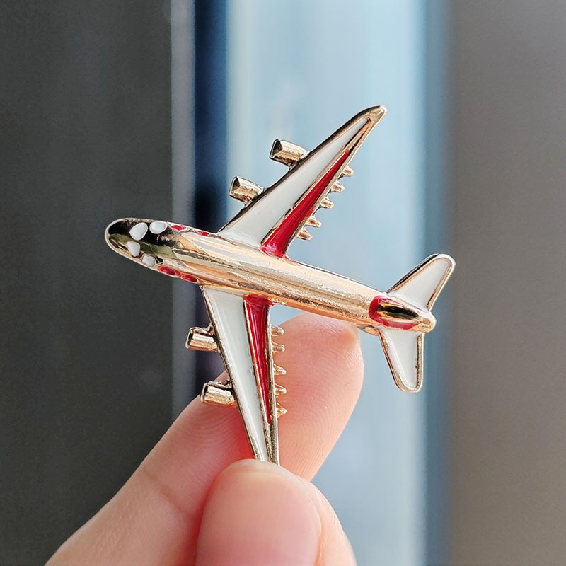 * Flashing Airplane Metal Brooch Creative Aircraft Badge Pin Clothing  Accessories Gift For Girls