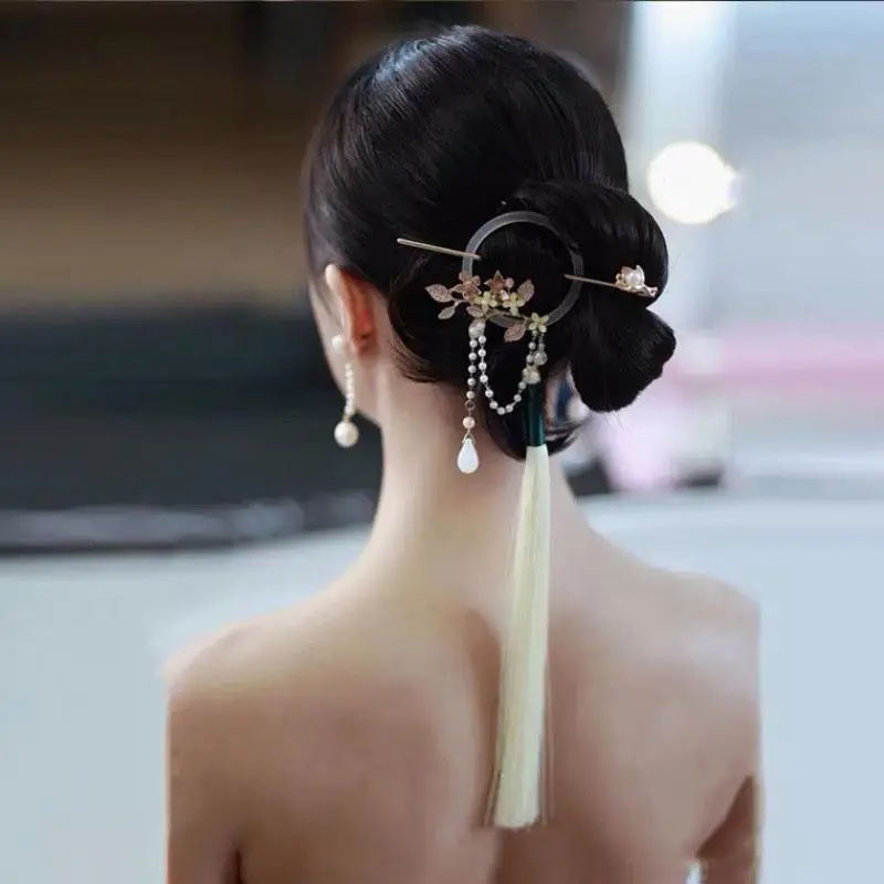 1pc chinese style   pearl decorative hair pin with tassel   leaf hair dish   decoration for women and daily uses Product details 6